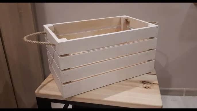 Skrzynki drewniane DIY: proste projekty, które zaoszczędzą czas i pieniądze